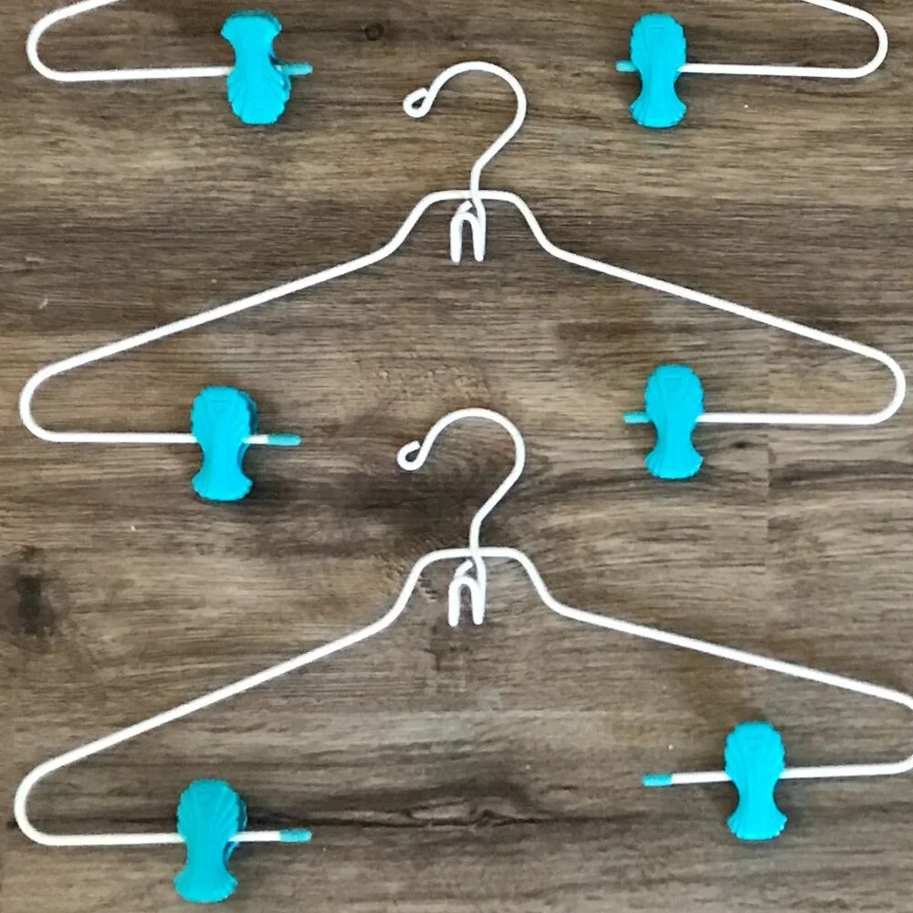 Space-Saving Cascading Clip Hangers - Set of 6